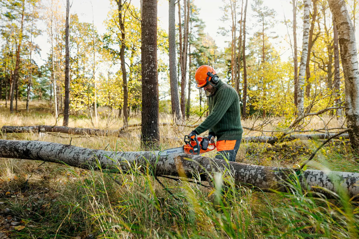 Husqvarna 435i Cordless Chainsaw (Tool only)