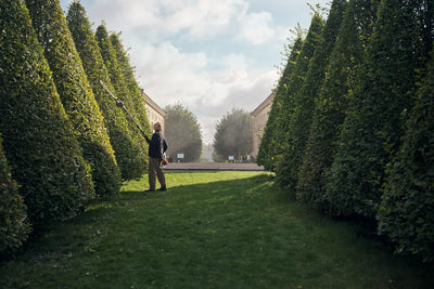 Husqvarna 520iHT4 Pro Cordless Long 4.5m Reach Extendable Hedge Trimmer (Tool only)