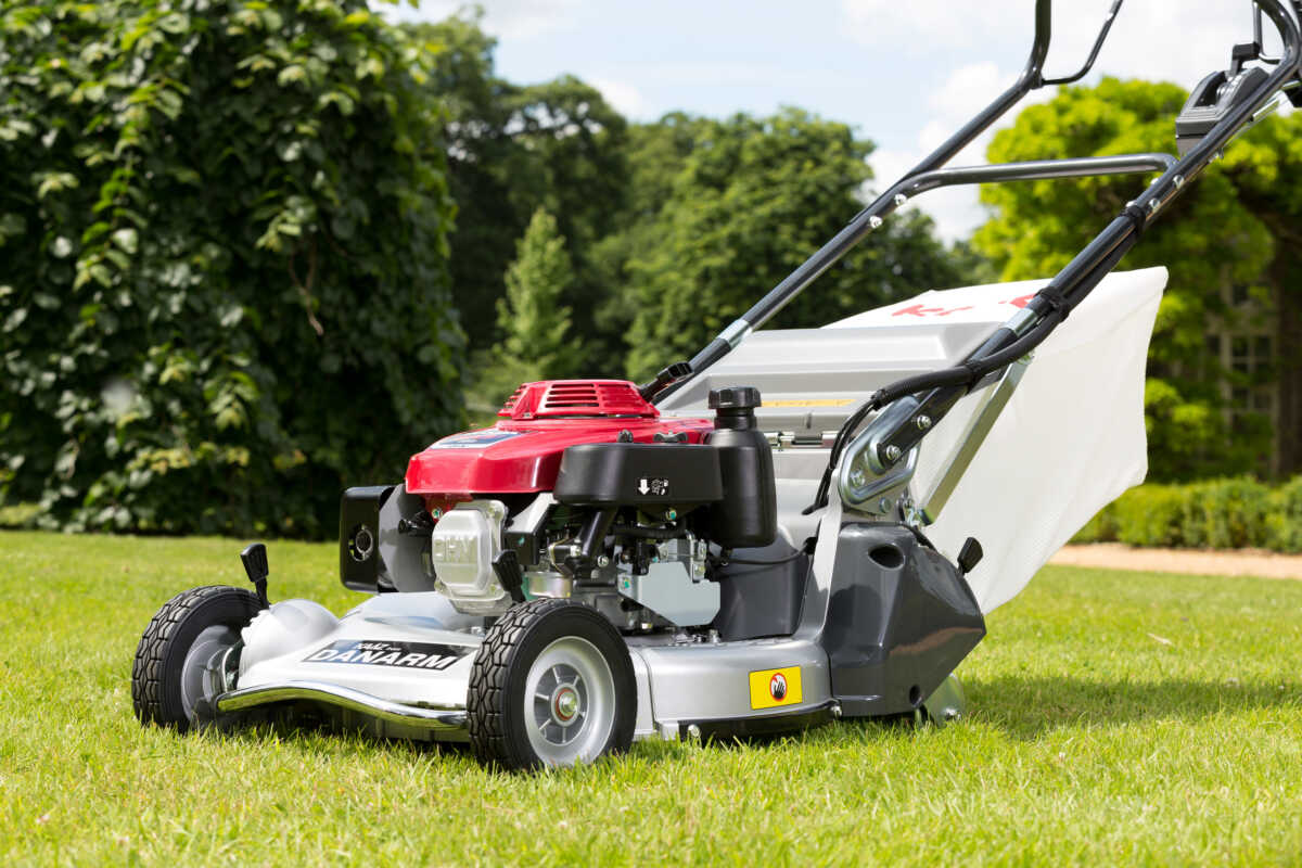 Danarm LM5360HXAR Pro Rear Roller Petrol Mower 21"