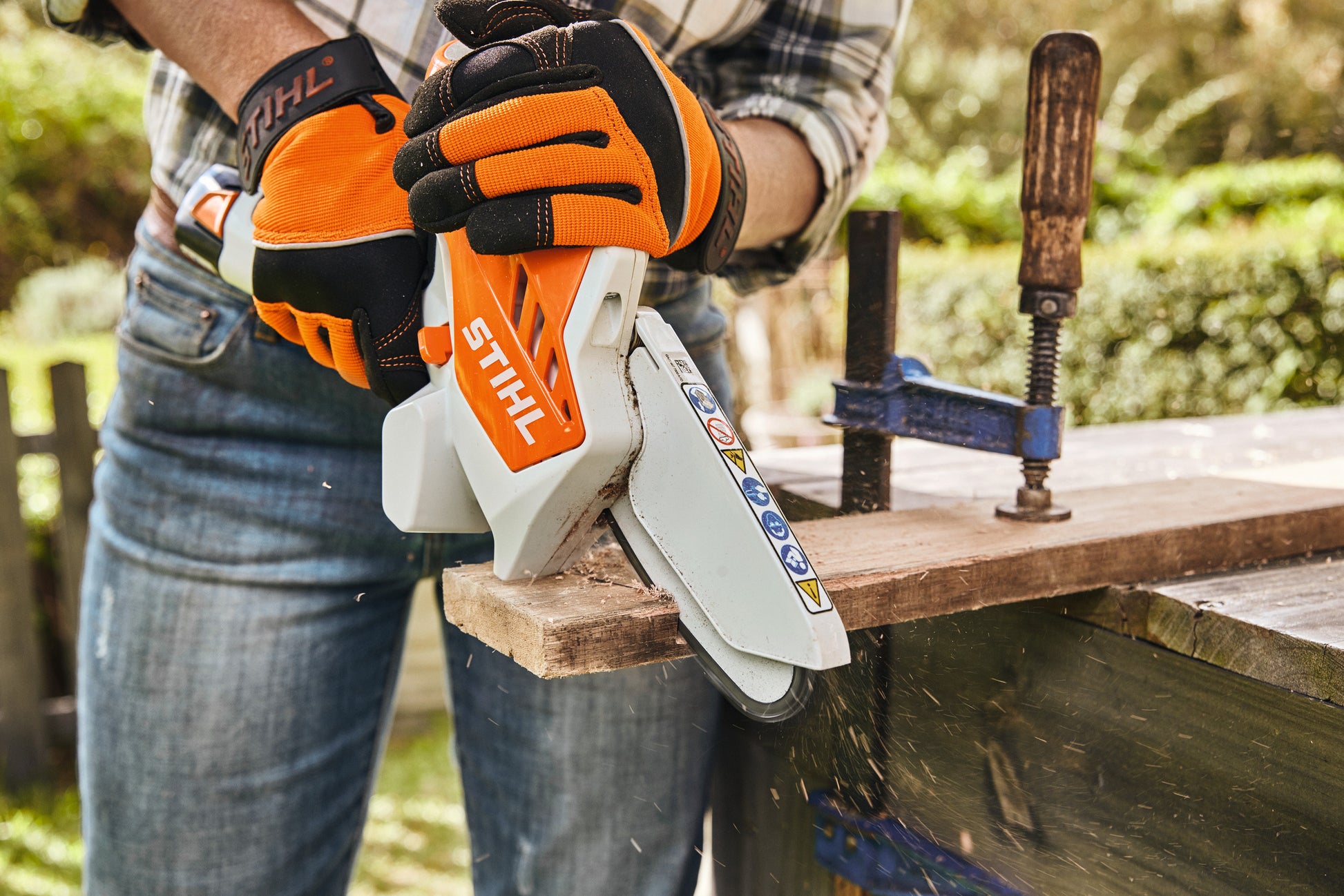 Stihl GTA26 Cordless Garden Pruner 4" with AS2 Battery & AL1 Charger