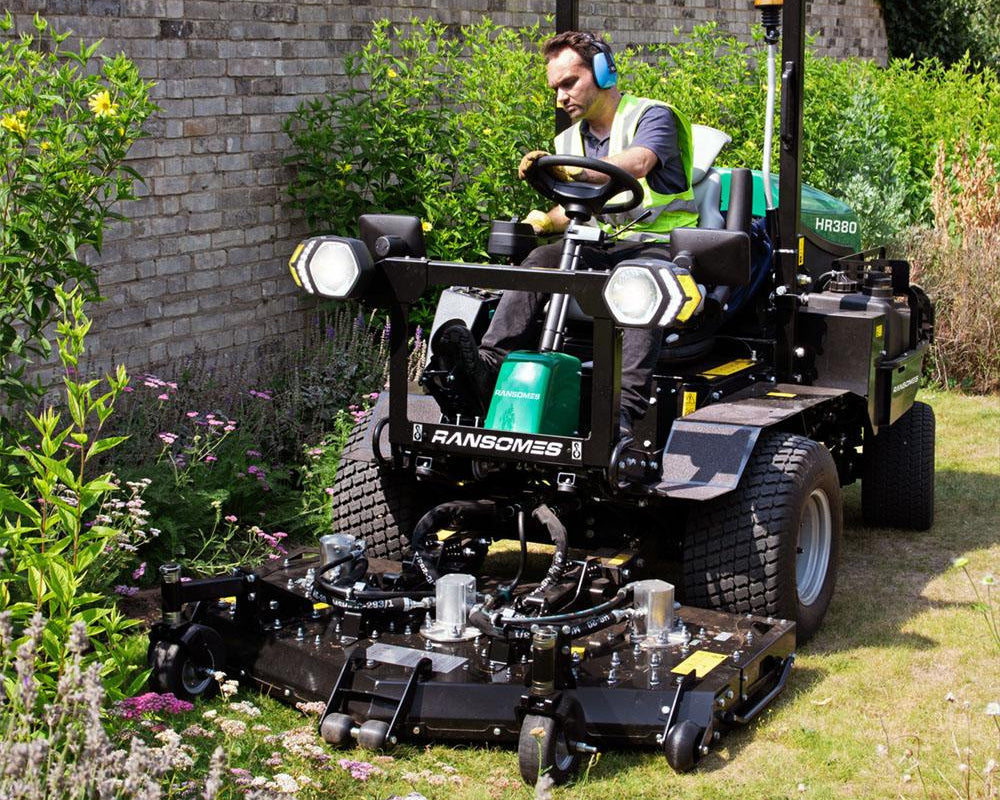 HIRE Ride On Rotary Mower (60" Deck)