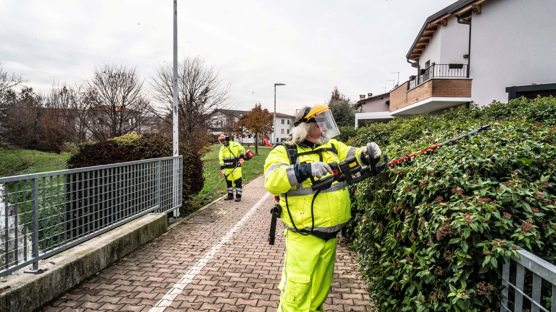 Kress KC200.9 Commercial 60V Cordless Hedge Trimmer