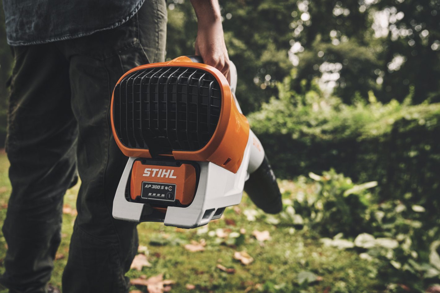 Stihl BGA250 Handheld Cordless Blower