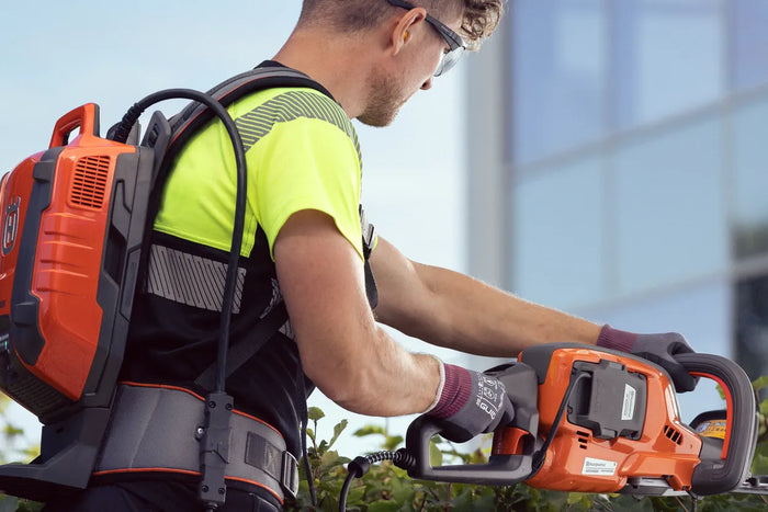 Hedge Trimmer Battery Adaptor