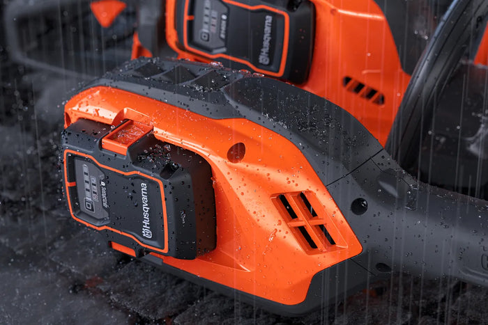 Weatherproof (IPX4)