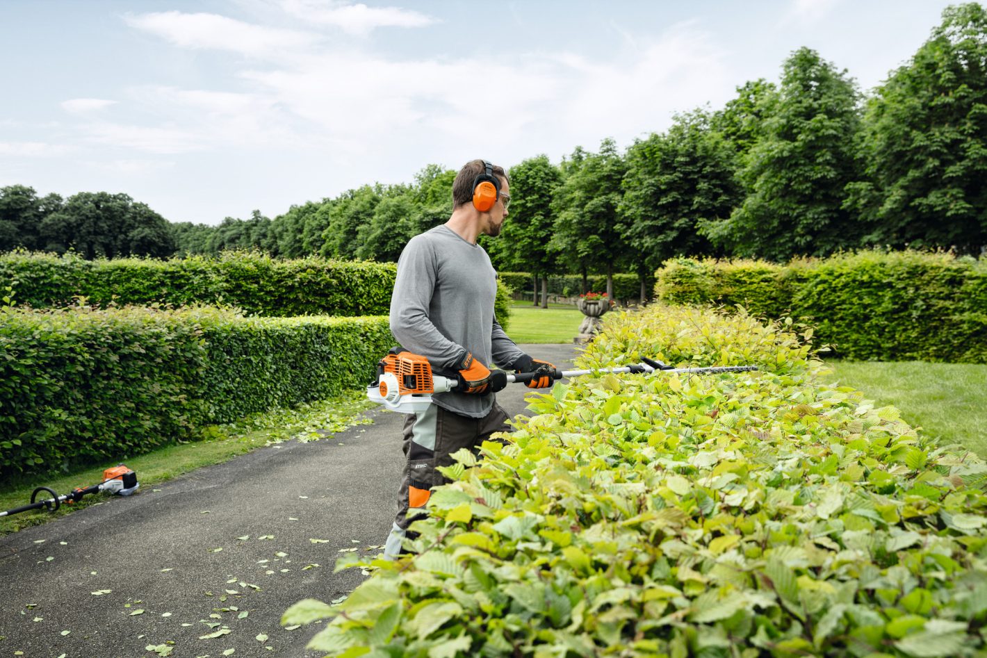 Stihl HL92KC-E Long Reach Petrol Hedge Trimmer