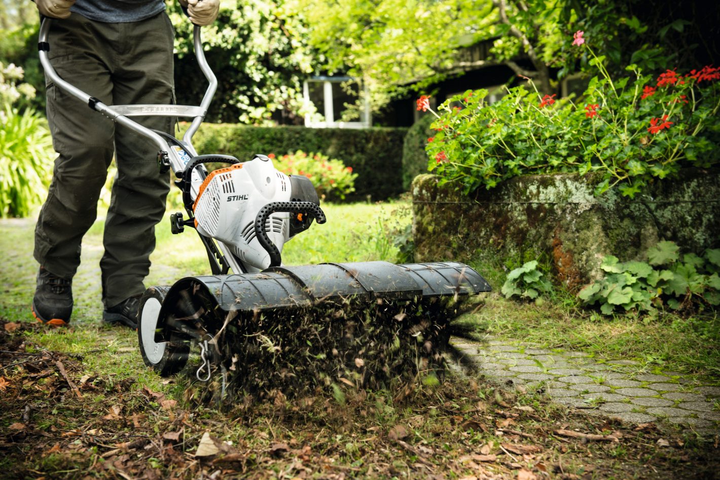 Stihl KB-MM Bristle Brush MultiTool Attachment