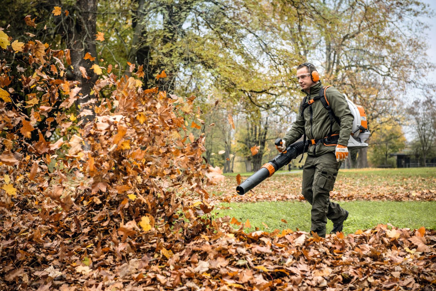 Stihl BR800C-E Petrol Backpack High Performance Blower