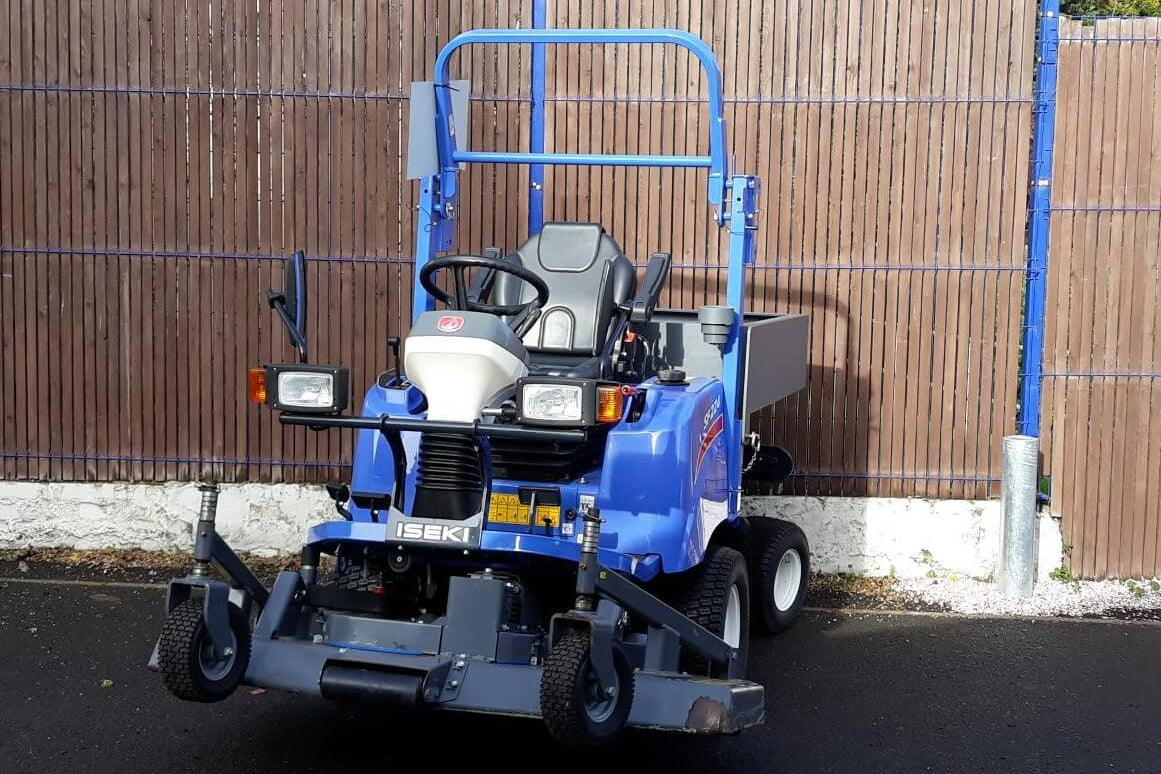 USED Iseki SF224 Outfront Diesel Ride On Mower