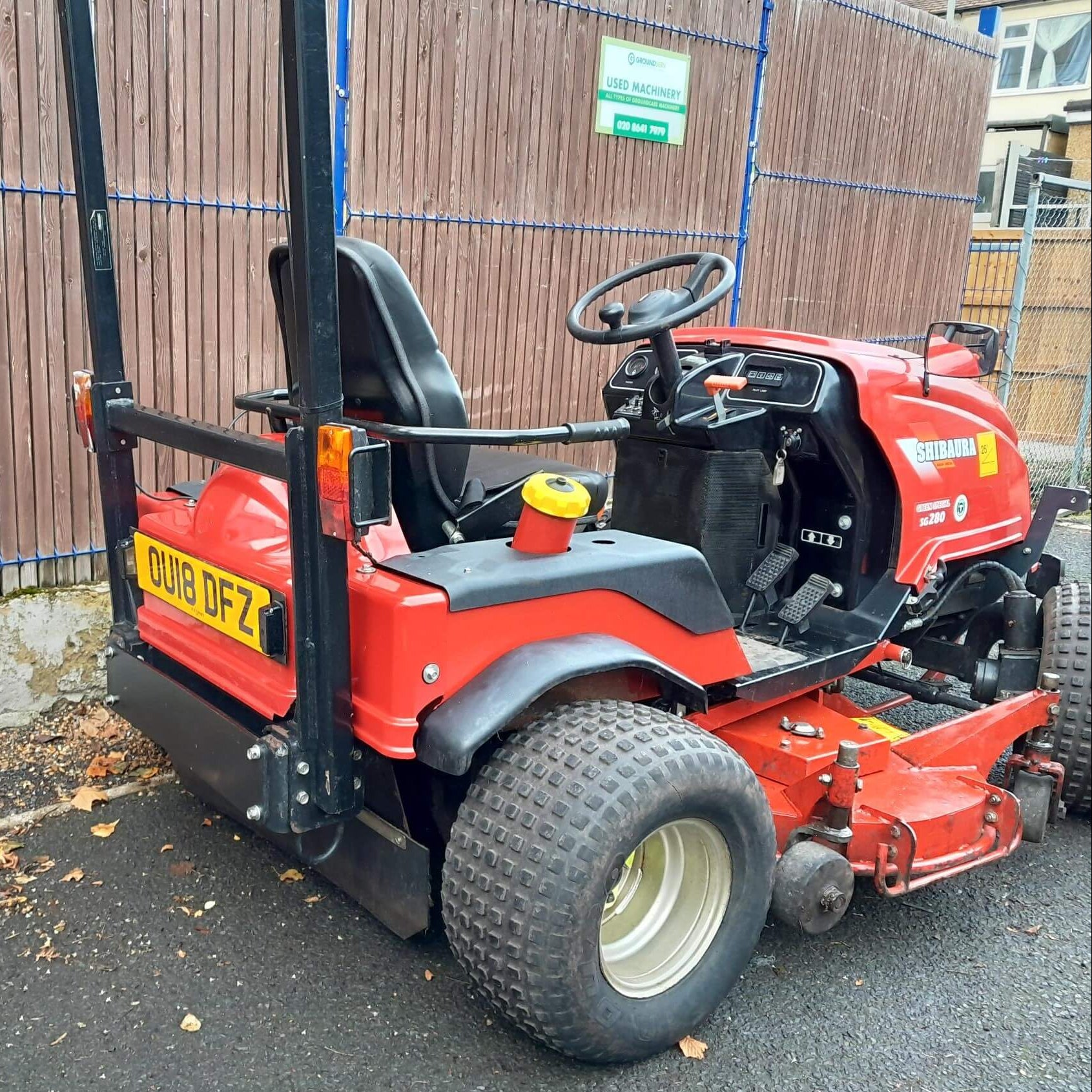 USED Shibaura SG280 4WD Ride On Bank Mower