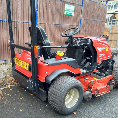 USED Shibaura SG280 4WD Ride On Bank Mower