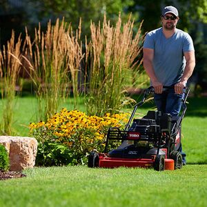 Every component is designed for the jobs you need to perform, including the durable cast-aluminium frame, the heavy duty steel deck, and the bull-nose front bumper.