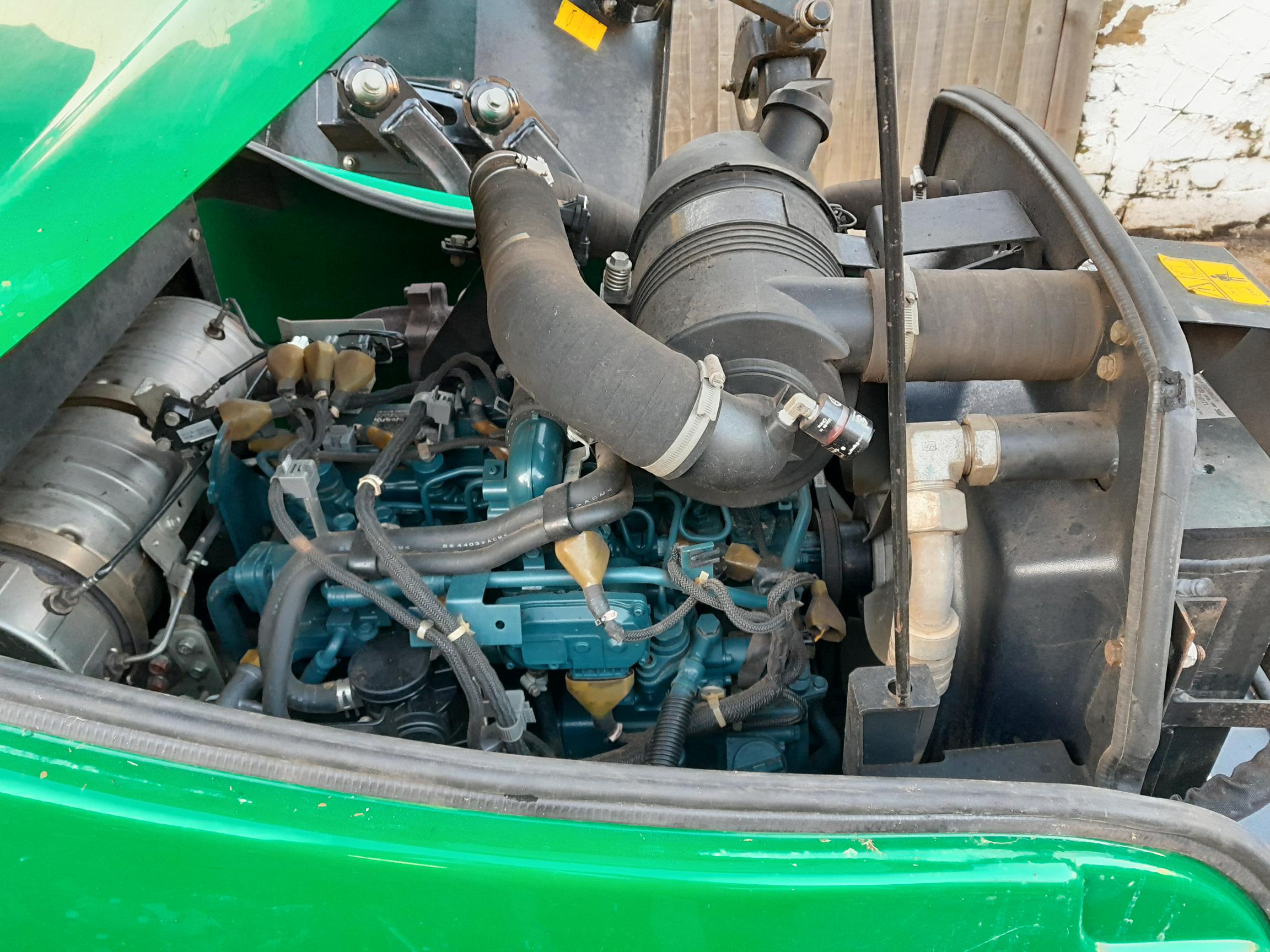 Ransomes MP653 Batwing Rotary ride-on mower - Image 7