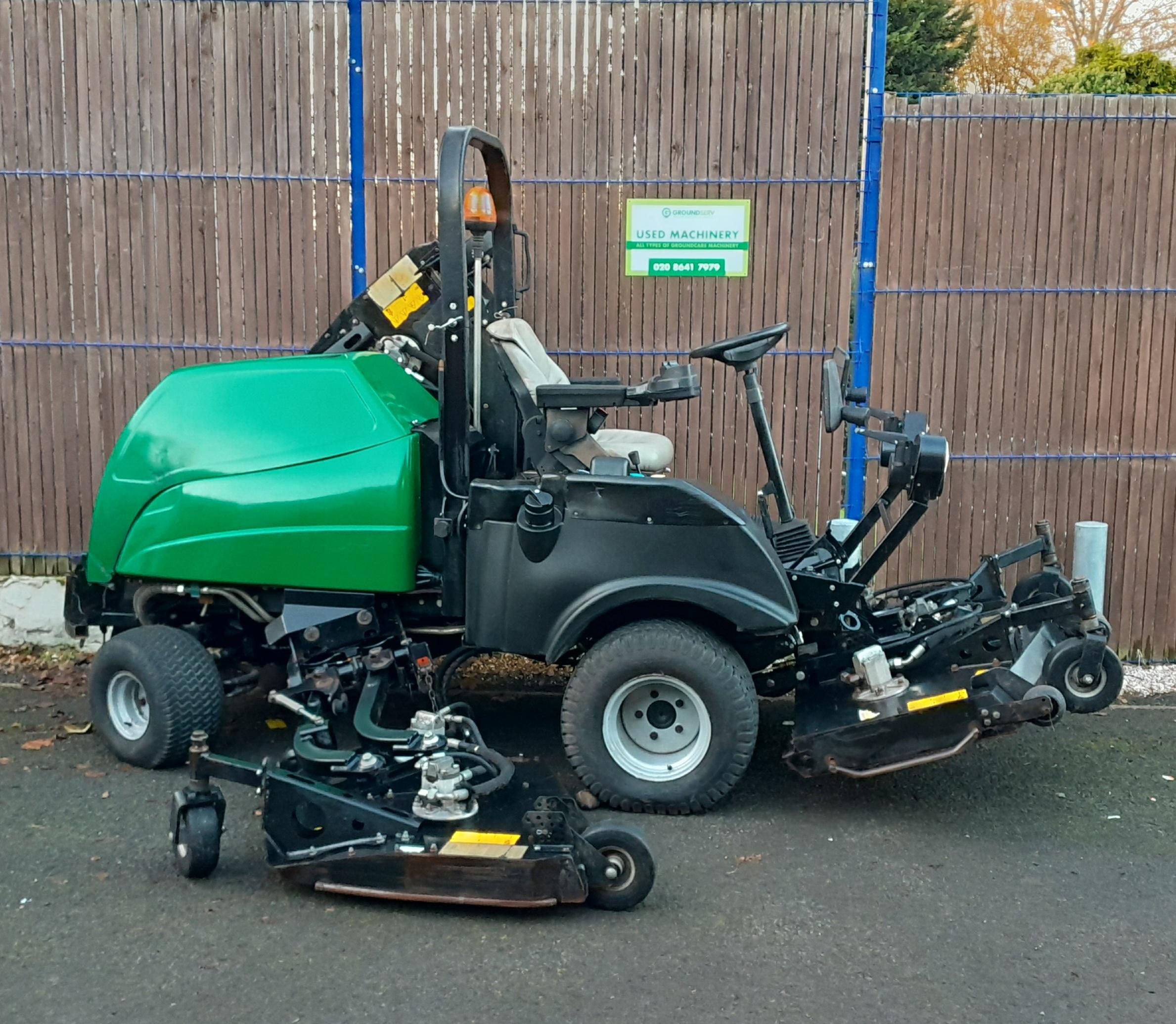 Ransomes MP653 Batwing Rotary ride-on mower - Image 4