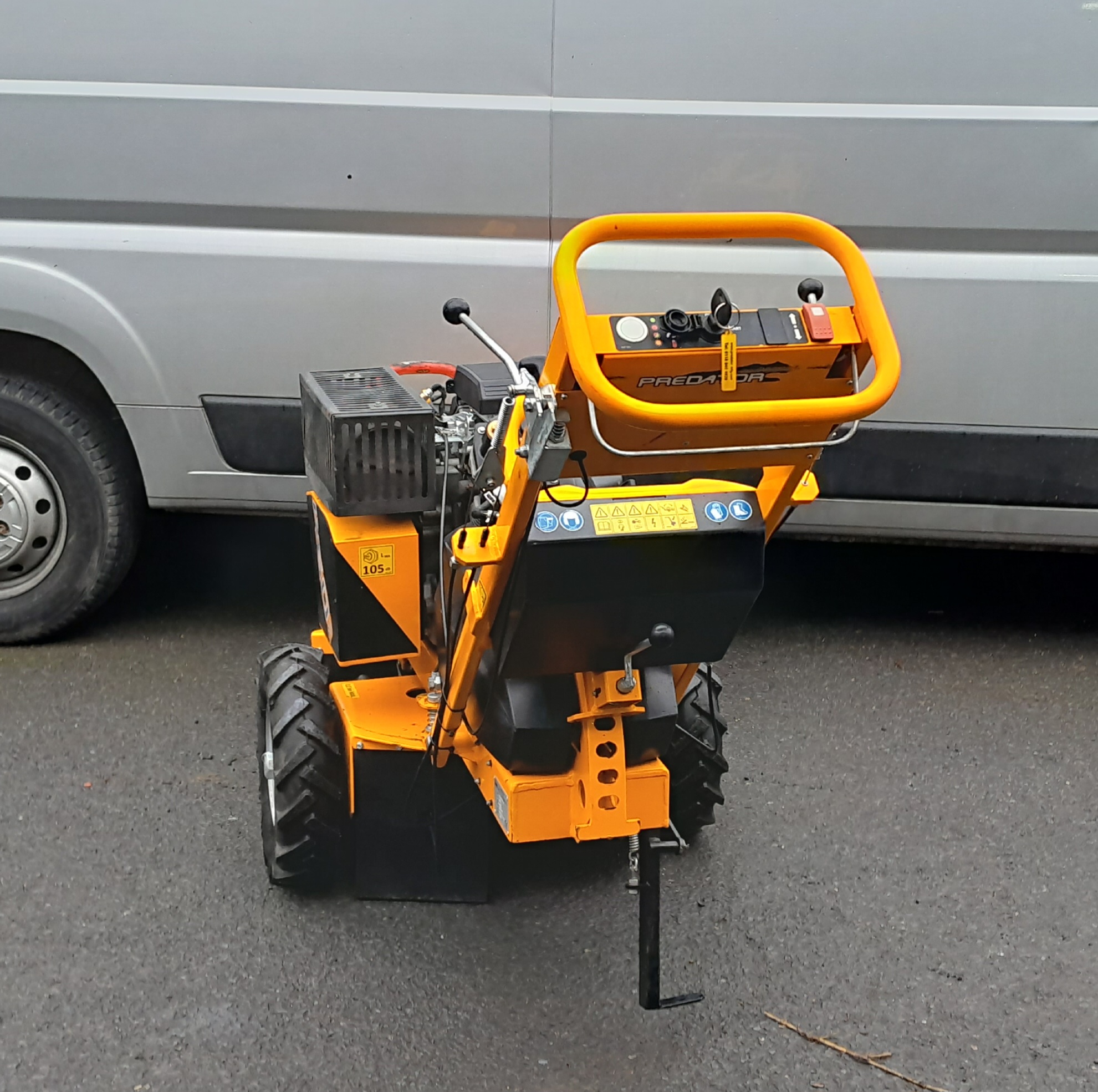 ( SOLD) Predator 460 Stump Grinder petrol - Image 7